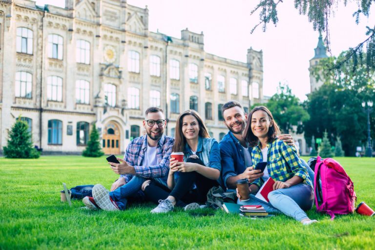 Estudar Inglês na Inglaterra enriquece.